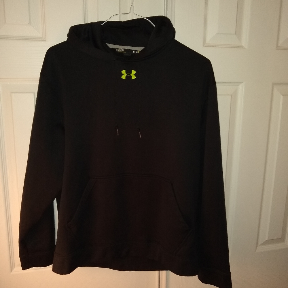 Under armor hoodie (M)